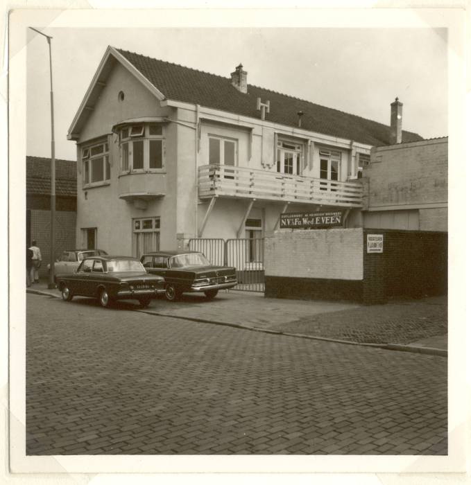 Bedrijven uit Beverwijk
Van Veen drankenhandel later heeft even ABC er in gezeten 
Keywords: bwijk sloop