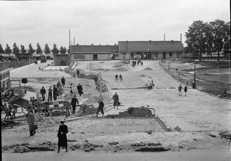 Stationsplein
Met dank aan 
Keywords: Bwijk stationsplein