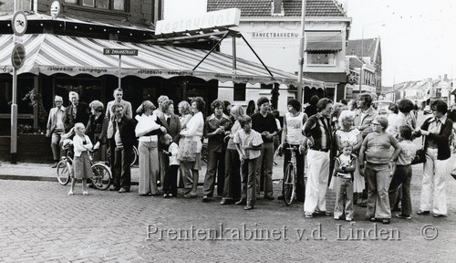 volksfeest
Keywords: waz