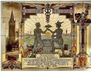 Kunstwerk in Beverwijk
Het tegeltableau dat de Beverwijkse bevolking in 1926 aan de stad schonk ter gelegenheid van de viering van 650 jaar marktrecht. links op het tableau de Wijkertoren, rechts der kerlen God op de basis van het Beverwijkse gemeentewapen. Het middenstuk laat zien dat Beverwijk de handel vooral als een agrarische zaak beschouwde. Hoogovens was toen pas twee jaar oud en de Breestraat stond in het seizoen vol aardbeienkarren.. Het tegeltableau is nu op het stadskantoor in Beverwijk te zijn op de Sall.
Keywords: Kunstwerk bwijk