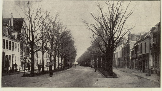 Breestraat
Ingang van de Breestaat vanaf de velserweg 1930

foto: Jan de Swart
Keywords: bwijk Breestraat