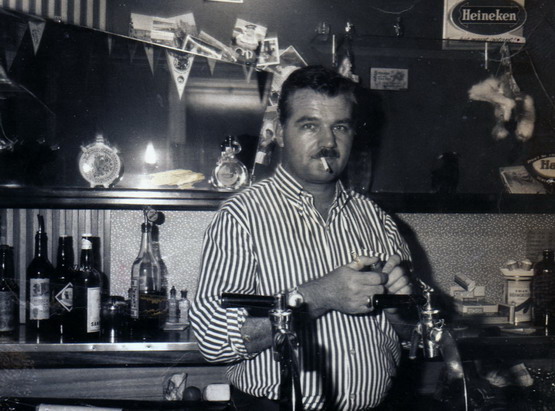 personen uit beverwijk
Cafe Koopman Meerstraat 132 anno 1967 Uitbater was Jacob Klijnzoon
Keywords: bwijk cafe koopman