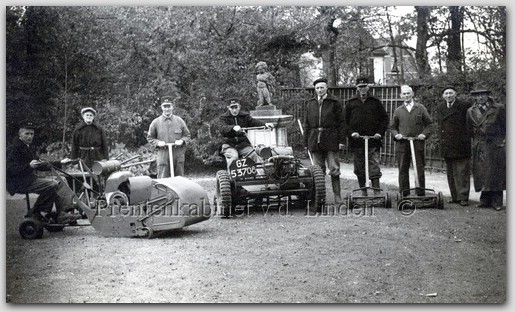 Personen
Medewerkers Plantsoenendienst Gem. Beverwijk 1952 P. Passchier, Cor Steijn, ab Gootjes, Martens, Freek Hoogeland Burger, Bakker, J. van Rijn     foto: J. Versteeg
Keywords: bwijk passchier steijn gootjes martens hoogeland burger bakker rijn