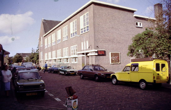 CH Moensstraat
Moensstraat met Alfa onderkomen
Keywords: CH Moensstraat