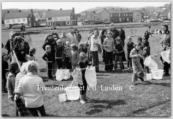 Personen WAZ
1975
Keywords: waz personen