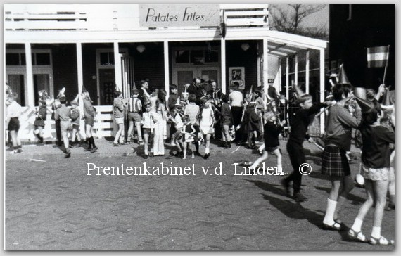 Personen WAZ
1970
Keywords: waz personen