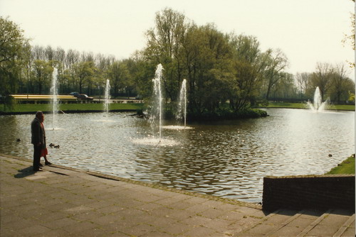 Stationsvijver
Keywords: bwijk Stationsplein