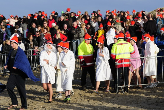 Nieuwjaarsduik 2011
Nieuwjaarsduik 2011
Keywords: waz Nieuwjaarsduik 2011